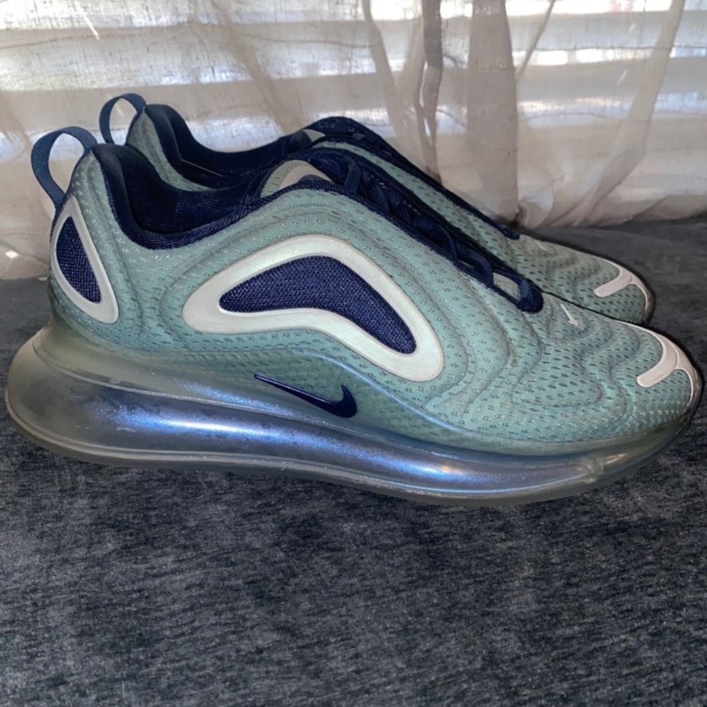 Nike Air Max 720 Women’s Shoes